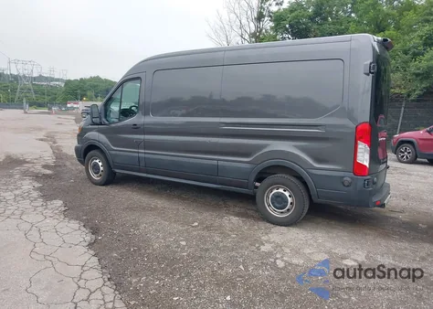 2019 Ford Transit-250 z USA, uszkodzony, nr VIN 1FTYR2CG7KKA23232